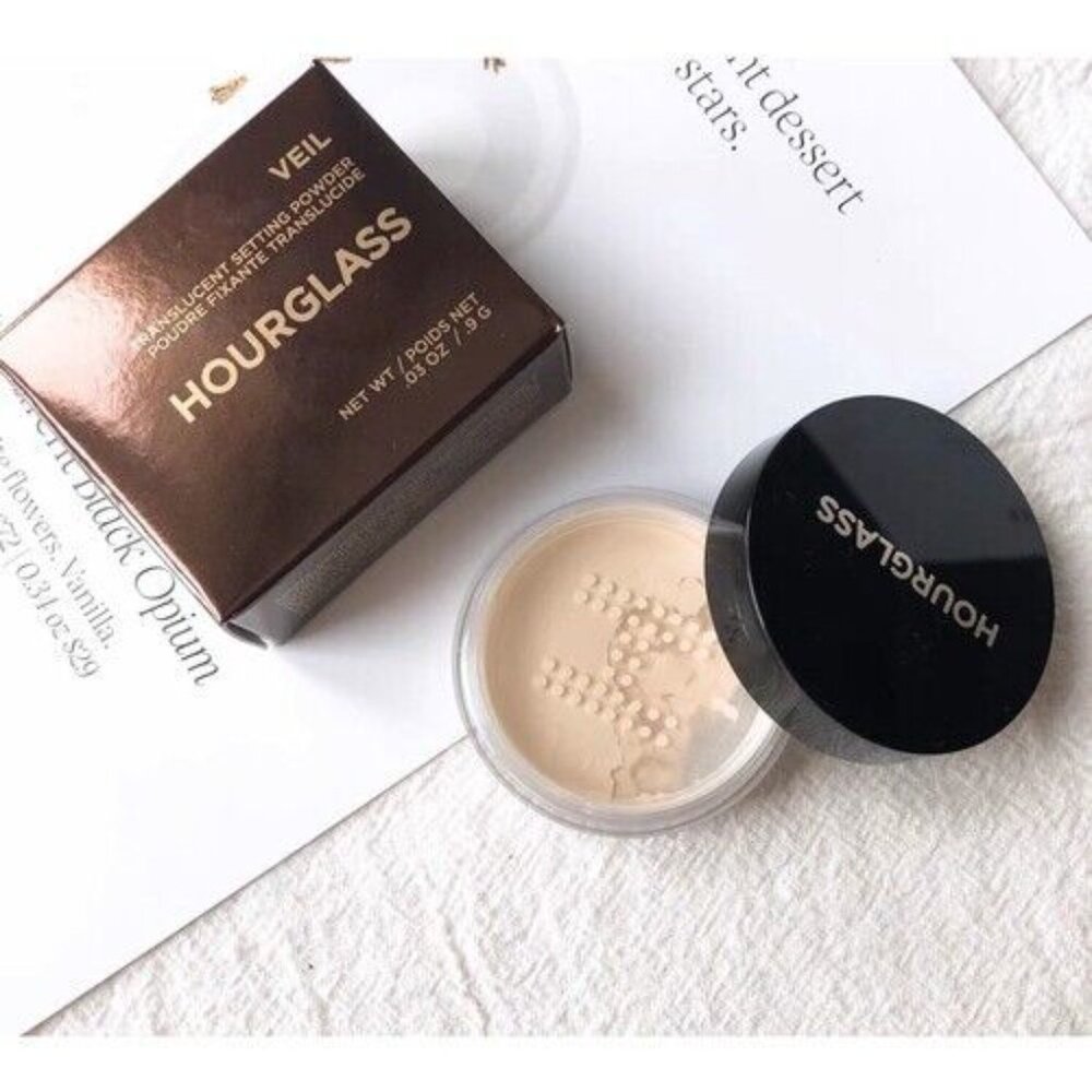**5/$25** BEAUTY – HOURGLASS Veil Translucent Setting Powder - Talc Free - Picture 2 of 9